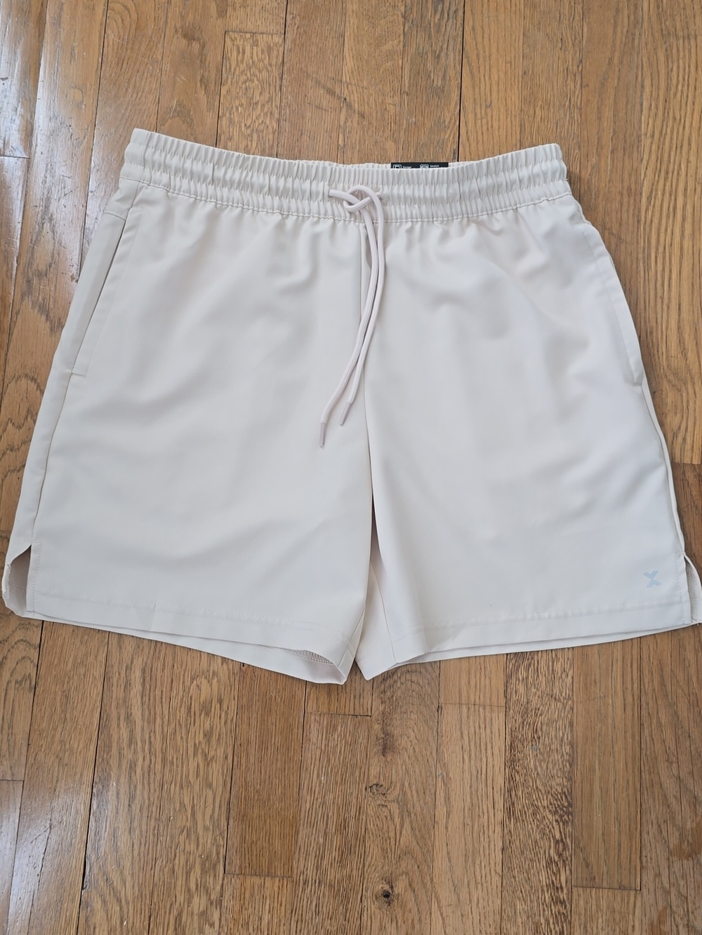 XERSION BRAND MEN'S LIGHT TAN WOVEN SHORTS SIZE MEDIUM